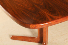 Load image into Gallery viewer, Danish Mid Century extending rosewood dining table by Skovby, circa 1970s