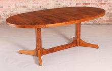 Load image into Gallery viewer, Mid Century extending rosewood dining table designed by Robert Heritage for Archie Shine, c. 1950s