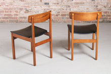 Load image into Gallery viewer, Mid Century Extending Rosewood Dining table and 4 Chairs. c1960s