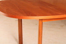 Load image into Gallery viewer, Midcentury G Plan Extending Teak Dining Table c.1970