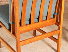 Load image into Gallery viewer, Set of 3 Danish Mid Century model 3232 oak lounge chairs by Borge Mogensen for Fredericia Stolefabrik, circa 1960s