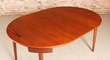 Load image into Gallery viewer, Danish Mid Century extending teak dining table and 4 chairs by Hans Olsen for Frem Röjle, circa 1960s