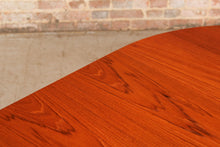 Load image into Gallery viewer, Danish Mid Century extending teak dining table and 4 chairs by Hans Olsen for Frem Röjle, circa 1960s