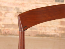 Load image into Gallery viewer, Danish Mid Century extending teak dining table and 4 chairs by Hans Olsen for Frem Röjle, circa 1960s