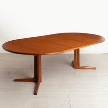 Load image into Gallery viewer, Danish Midcentury Extending Dining Table in Teak by Gudme Mobelfabrik c.1965