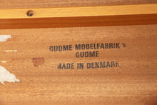 Load image into Gallery viewer, Danish Midcentury Round Teak Extending Dining Table by Gudme Mobelfabrik