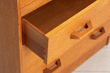 Load image into Gallery viewer, Midcentury Brandon Chest of Four Drawers in Oak by G-Plan c.1955