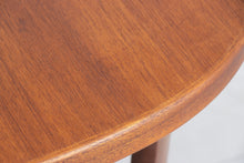 Load image into Gallery viewer, Midcentury Extending Teak Oval Dining Table by Nathan c.1960