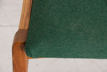 Load image into Gallery viewer, A mid century dining set designed by Richard Hornby