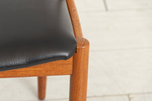 Load image into Gallery viewer, Set of 8 Midcentury Danish Model BA113 Dining Chairs in Teak by Johannes Andersen for BRDR c.1965, Newly Reupholstered