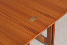Load image into Gallery viewer, Mid Century McIntosh Triform teak nest of tables, circa 1960s.