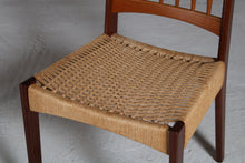 Load image into Gallery viewer, Set of 6 Danish Dining Chairs with weaved papercord seats by Arne Hovmand-Olsen for Mogens Kold, 1960s.