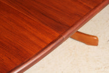 Load image into Gallery viewer, Mid Century G-plan Fresco extending teak and afromosia dining table, circa 1970s
