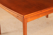 Load image into Gallery viewer, Mid Century extending teak dining table by Beithcraft, Scotland, circa 1960s
