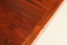 Load image into Gallery viewer, Danish Mid Century extending rosewood dining table by Nanna Ditzel, circa 1960s
