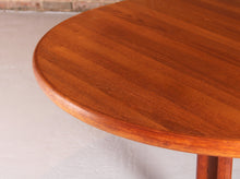 Load image into Gallery viewer, Danish Mid Century extending teak dining table by Glostrup, circa 1960s
