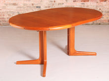 Load image into Gallery viewer, Danish Mid Century extending teak dining table, circa 1970s
