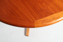 Load image into Gallery viewer, Danish Mid Century extending teak dining table, circa 1970s
