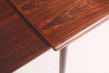 Load image into Gallery viewer, Danish Mid Century extending rosewood dining table, circa 1960s
