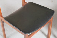 Load image into Gallery viewer, Mid Century Extending Rosewood Dining table and 4 Chairs. c1960s
