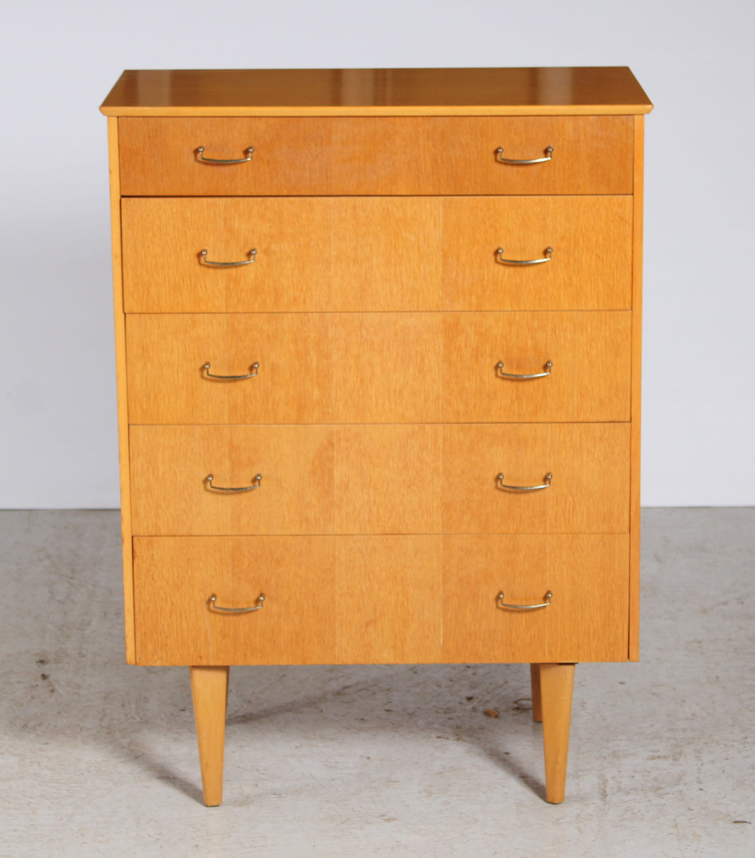 Mid Century Oak Chest of Drawers with Brass Handles, circa 1960s.