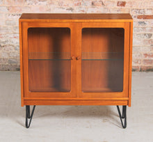 Load image into Gallery viewer, Midcentury G Plan Small Teak Bookcase c.1960s

