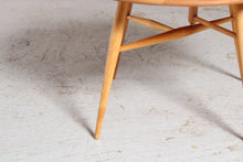 Load image into Gallery viewer, Ercol Drop-leaf Side Table c. 1960s.
