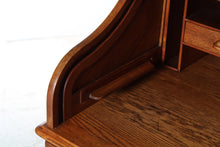 Load image into Gallery viewer, English solid oak rolltop desk, circa 1910s
