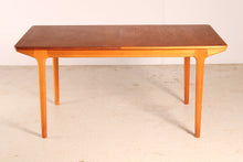 Load image into Gallery viewer, Mid Century extending teak dining table by McIntosh, circa 1960s
