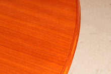 Load image into Gallery viewer, Danish Mid Century extending teak dining table by Gudme Mobelfabrik, circa 1960s
