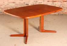 Load image into Gallery viewer, Danish Mid Century extending teak dining table by Skovby, circa 1970s
