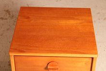 Load image into Gallery viewer, A pair of teak bedside tables by Stag, circa 1970s
