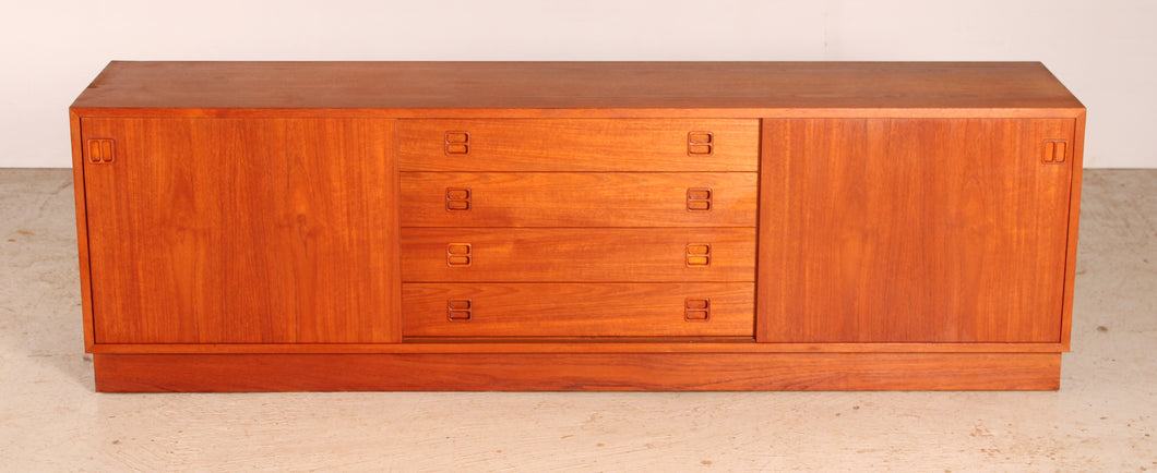 Danish Mid Century low teak sideboard by AEJM Mobler, circa 1960s