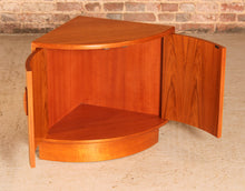 Load image into Gallery viewer, Mid Century G-plan Fresco corner cabinet, circa 1970s
