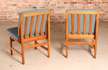 Load image into Gallery viewer, Set of 3 Danish Mid Century model 3232 oak lounge chairs by Borge Mogensen for Fredericia Stolefabrik, circa 1960s
