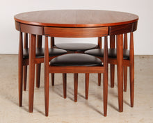 Load image into Gallery viewer, Danish Mid Century extending teak dining table and 4 chairs by Hans Olsen for Frem Röjle, circa 1960s
