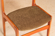 Load image into Gallery viewer, Set of 6 Danish Mid Century teak dining chairs by Erik Buch, circa 1960s
