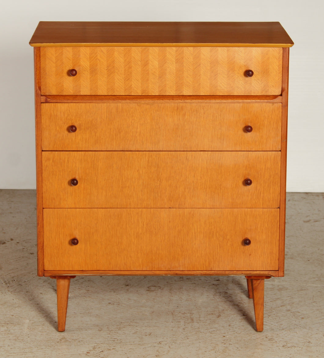 Mid Century oak chest of drawers, circa 1960s