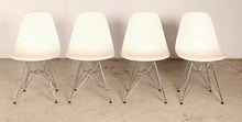 Load image into Gallery viewer, Set of 4 Vitra Eames DSR Eiffel Chairs
