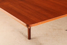 Load image into Gallery viewer, Mid Century extending teak dining table by McIntosh, circa 1960s
