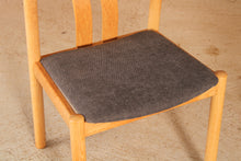 Load image into Gallery viewer, Set Of 4 Danish Mid Century oak dining chairs by Hans J. Frydendal For Boltinge, circa 1970s
