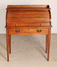 Load image into Gallery viewer, Vintage oak rolltop desk / bureau, early 20th Century
