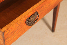 Load image into Gallery viewer, Vintage oak rolltop desk / bureau, early 20th Century
