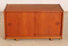 Load image into Gallery viewer, Mid Century teak media unit / vinyl record storage on casters, circa 1960s
