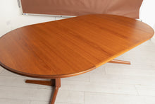 Load image into Gallery viewer, Danish Midcentury Extending Dining Table in Teak by Gudme Mobelfabrik c.1965
