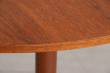 Load image into Gallery viewer, Midcentury G Plan Round Extending Teak Dining Table c.1960s

