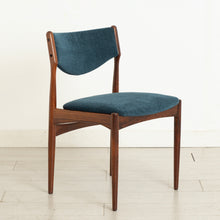 Load image into Gallery viewer, Set of 6 Danish Mid Century rosewood dining chairs, circa 1960s
