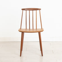 Load image into Gallery viewer, Set of 4 Danish Midcentury Teak Model J77 Dining Chairs by Folke Palsson for FBD Mobler
