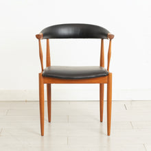 Load image into Gallery viewer, Set of 8 Midcentury Danish Model BA113 Dining Chairs in Teak by Johannes Andersen for BRDR c.1965, Newly Reupholstered
