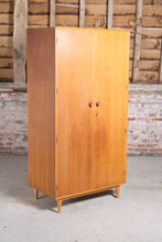 Load image into Gallery viewer, Meredew light oak double wardrobe
